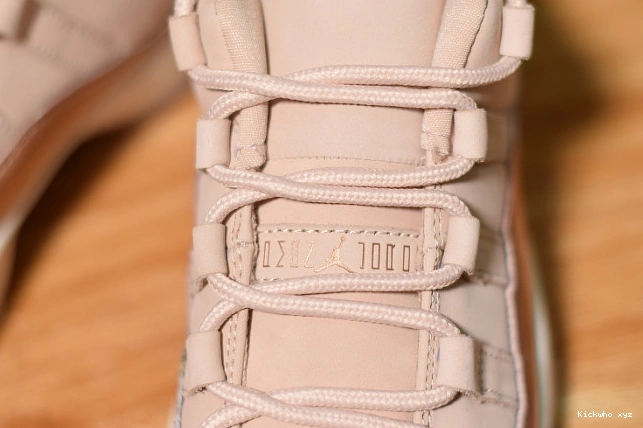 Gold Rose 11 Low GS Jordan Air AH7860-105 0530